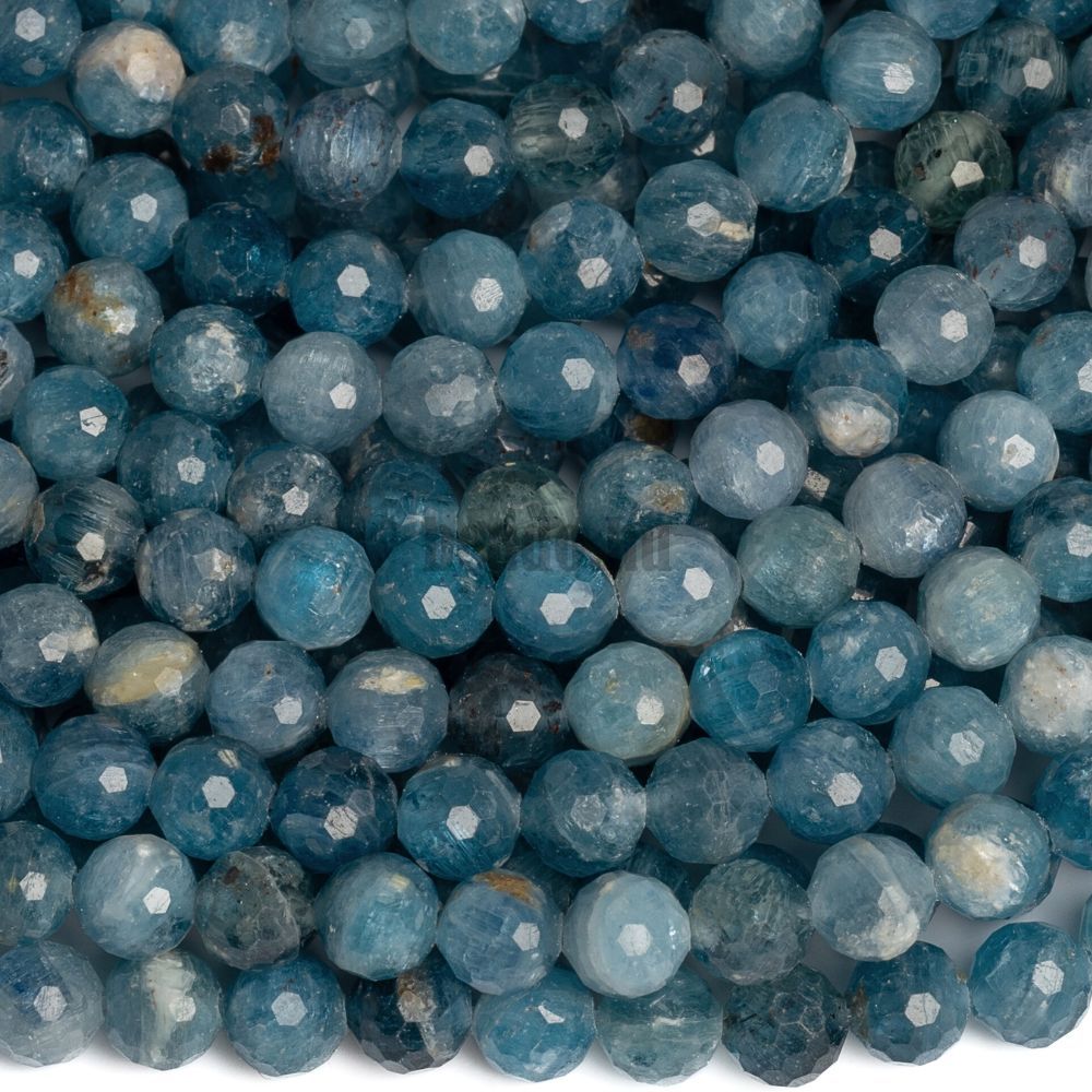 Apatit gyöngyök 6 mm csiszolt félhosszú zsinór Apatit gyöngyök 6 mm csiszolt félhosszú zsinór