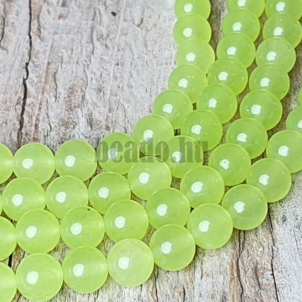 Jadeit gyngyk 8 mm vilgoszld ttetsz zsinr