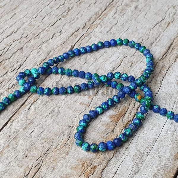 koralky-z-mineralu-howlit-imitacia-chryzokolu-3mm-brusene-fazetovane-zeleno-modre-farben