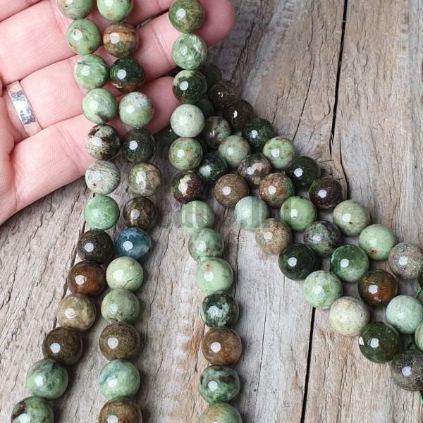 koralky-z-mineralu-opal-zeleny-10mm-leskle-hladke-nebrusene-zelene-hnede-mentolove-farebn