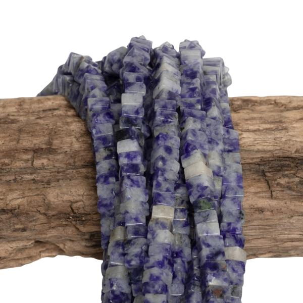 11894-jaspis-modrobiely-koralky-2-4mm-stvorce-2