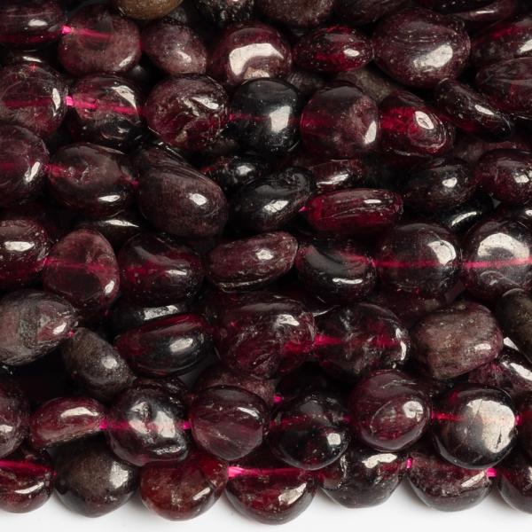 Gr�n�t nyers gy�ngyszemek 8x8 mm zsin�r