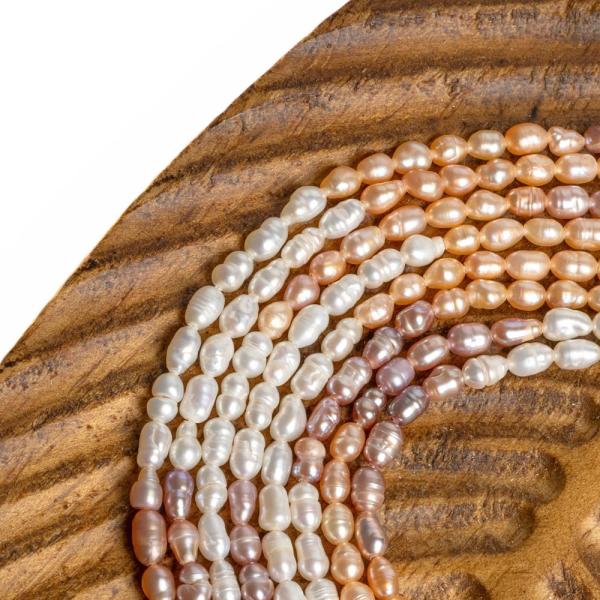 Teny�sztett gy�ngy�k 3,5x4,5 mm hossz�k�s sz�nmix zsin�r