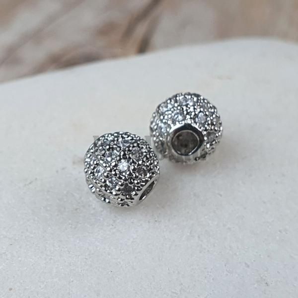 Charm kzdarab 6 mm ezst fehr cirkonnal