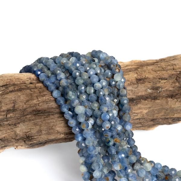 1449-kyanit-nedofarbovany-koralky-4mm-brusene-2