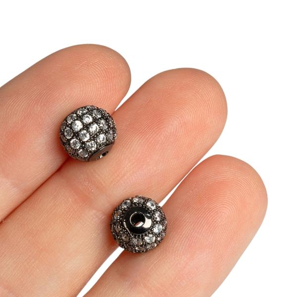 1613-koralka-8mm-cierna-s-bielymi-zirkonmi-2