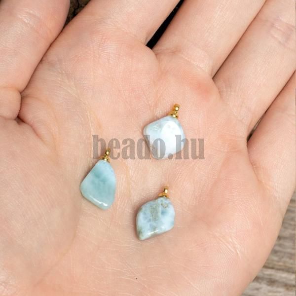 larimar-surovy-miniprivesok-so-zlatym-ockom-z-nerezovej-ocele-3
