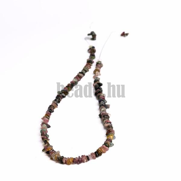 Nyaklnc befejezetlen zsinr turmalin sznkeverk tredkek A minsg