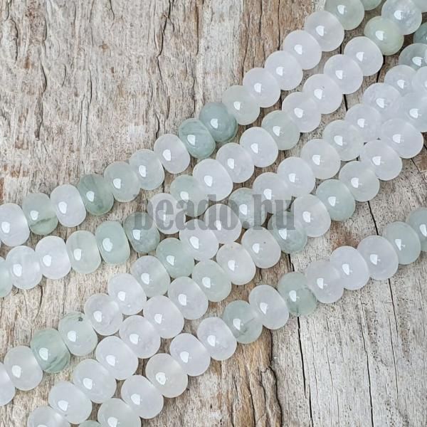 Jadeit vilgoszld gyngyk 4x6 mm vastag rondellk flhossz zsinr