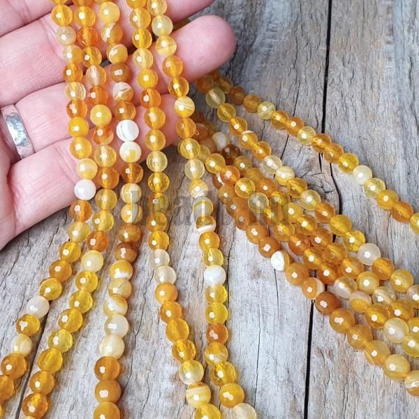 koralky-z-prirodneho-mineralu-achat-krajkovy-6mm-leskle-brusene-zlte-zltobiele-horcicove-