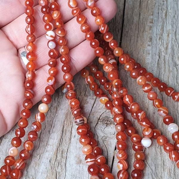 sardonyx-koralky-leskle-6mm