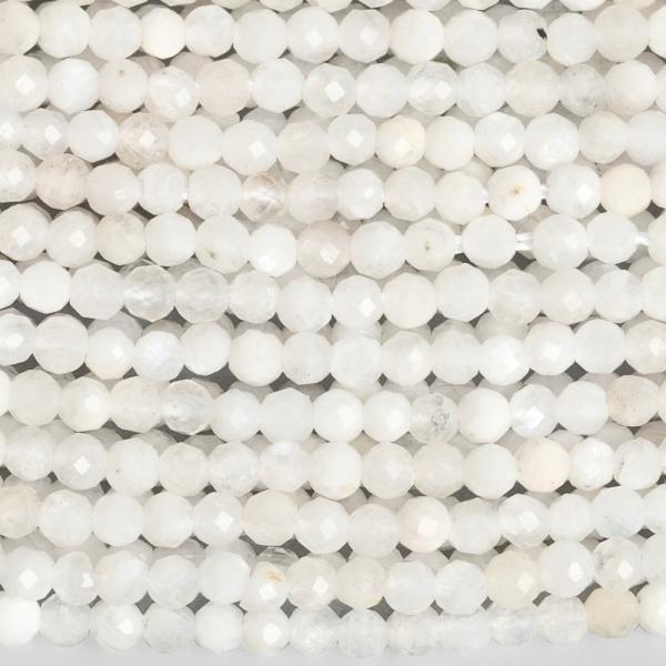 Holdk� gy�ngy�k 2 mm csiszolt feh�r mix zsin�r