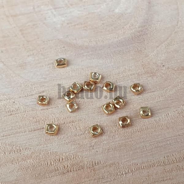 koralky-1x2mm-malinke-zo-striebra-ag925-pozlatene-leskle-nepravidelne-mini-hranate-min