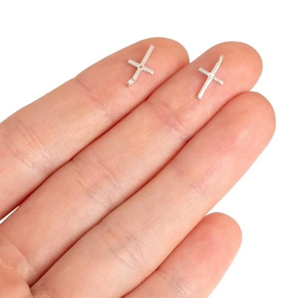 6012-krizik-privesok-s-ockom-Ag925-striebornz-2