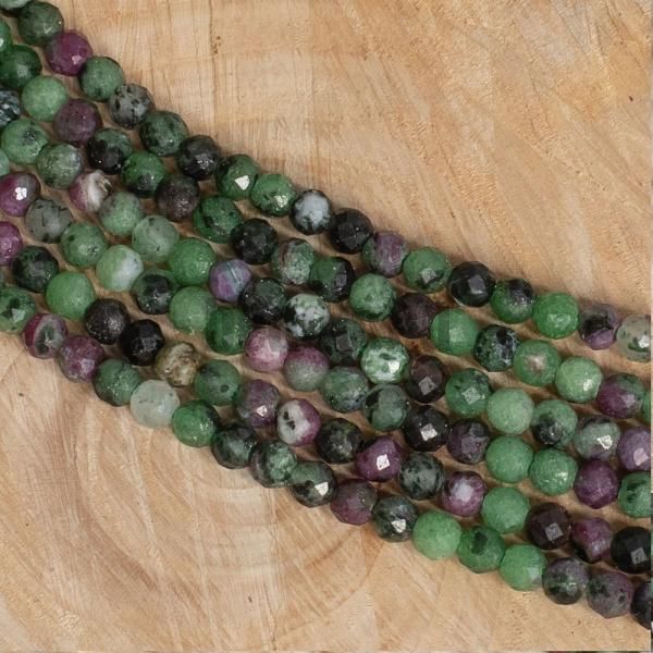 rubin-v-zoisite-koralky-3mm-brusene-AAA-kvalita-snura-2