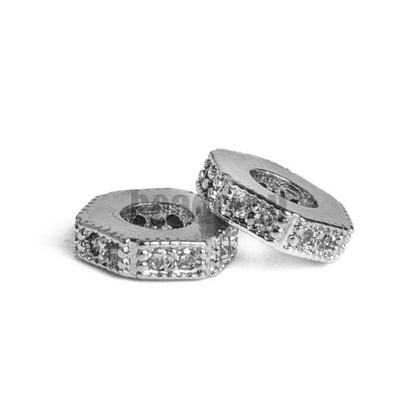 Hatszg gyngy ezst fehr cirknikkal