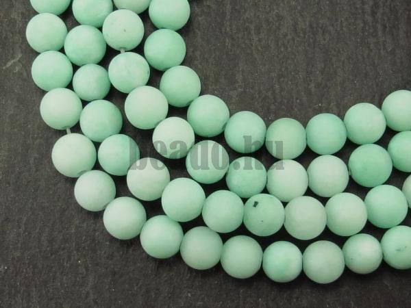 Jadeit gyöngyök 6 mm mentolszínű matt zsinór