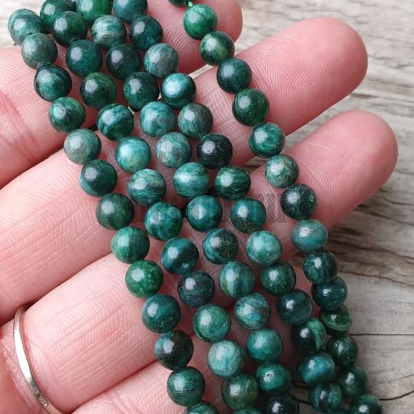 koralky-goralky-mineral-euchlorit-6mm-zelenotyrkysove-leskle-hladke-fuchsit