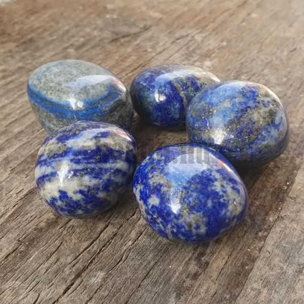 Lápisz lazuli kő fúratlan