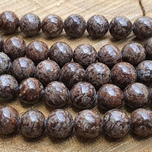 Obszidián hópehely barna gyöngyök 6 mm zsinór