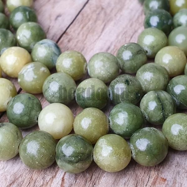Jadeit Taiwan gyöngyök 8 mm zsinór