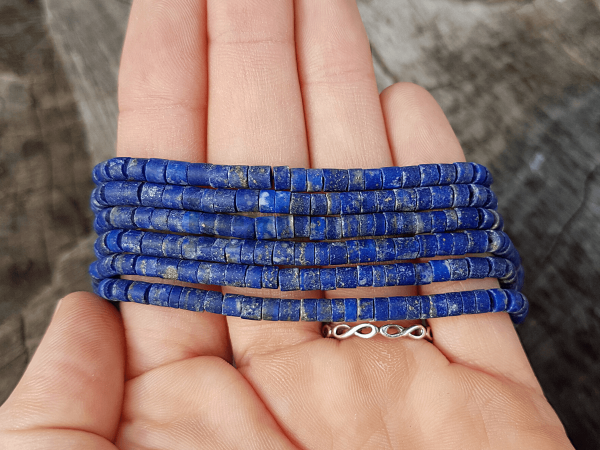 Lpisz lazuli gyngyk 4x2 mm vgott hengerek matt flhossz zsinr