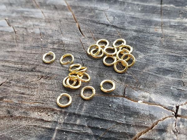 Szerel� karika 4 mm arany 200 db