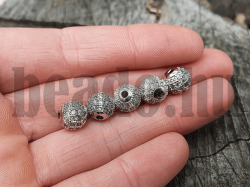 Charm kzdarab 8 mm ezst fehr cirkonnal