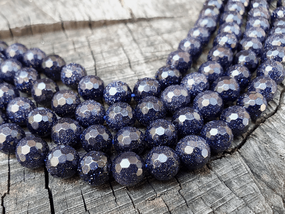Homokkő kék gyöngyök 8 mm csiszolt zsinór