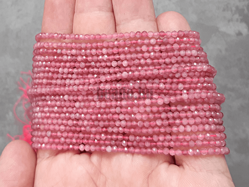 Rózsaszín turmalin gyöngyök 3 mm csiszolt zsinór